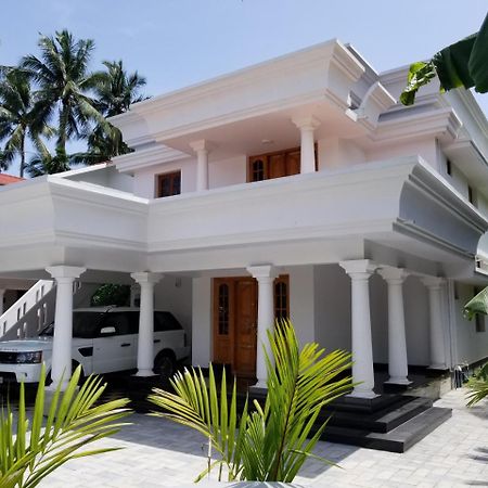 Luxury Villas Of Guruvāyūr Dış mekan fotoğraf